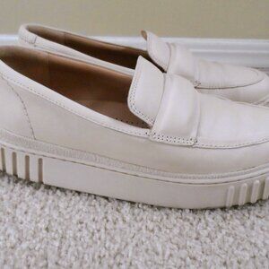 Clarks Signature Cream Women’s Page Loafers